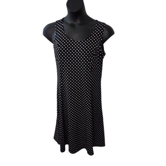 Kim Rodgers Dresses & Skirts - Kim Rodgers Knit Pullover Fit and Flare Poka Dot Dress Black White Medium